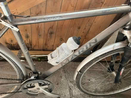Photo of free mens bike (Marin) (Guiseley LS20) #4