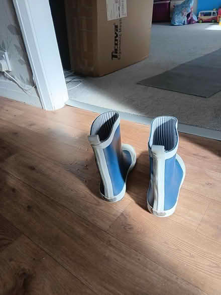Photo of free SIZE 12 Blue Wellies Vgc (heaton mersey SK4) #3