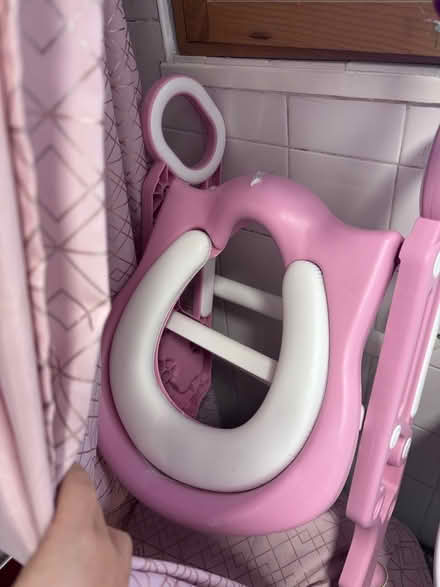 Photo of free Toddler toilet steps and seat (Stevenage SG1) #1