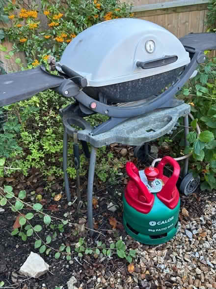 Photo of free gas barbecue (Aston OX18) #1