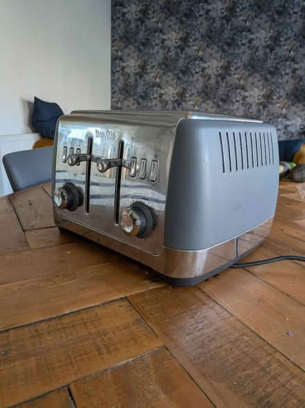 Photo of free 4 slice Breville toaster (Feering) #2