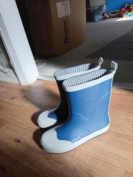 Photo of free SIZE 12 Blue Wellies Vgc (heaton mersey SK4) #1