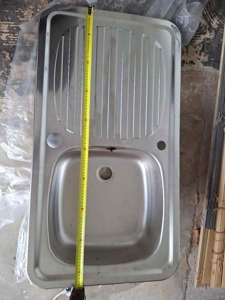 Photo of free Sink (Wrexham LL11) #1