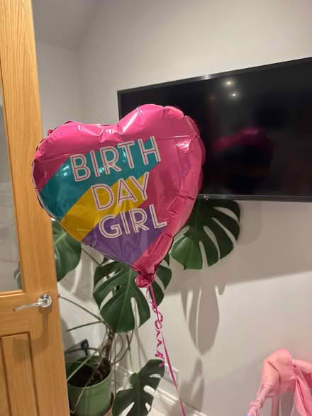 Photo of free Birthday girl helium balloon (Gadebridge HP1) #1
