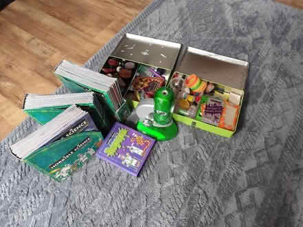 Photo of free Horrible Science Collection (Hawk Green SK6) #1