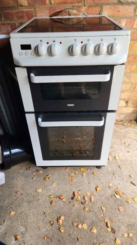 Photo of free Zanussi 50cm cooker (Bracknell RG12) #1