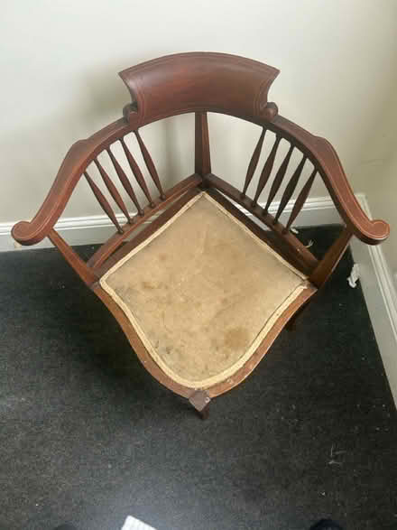 Photo of free Antique Corner Chair (Finsbury Park N4) #1