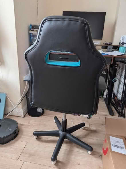 Photo of free Gaming chair (Clacton-on-Sea CO15) #2