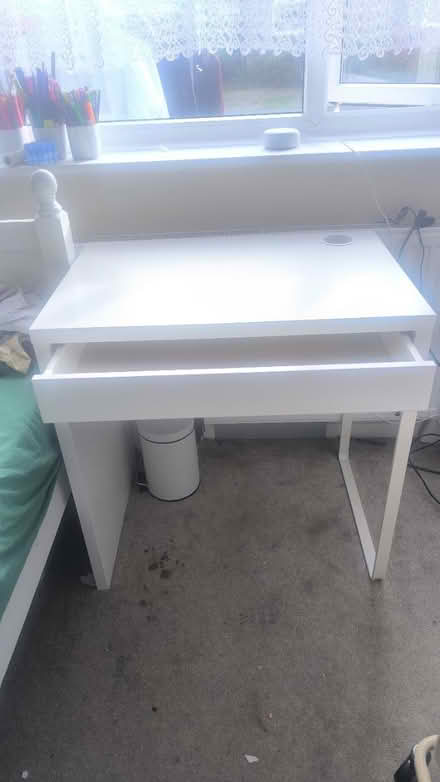 Photo of free Ikea Micke desk (Surbiton KT6) #1