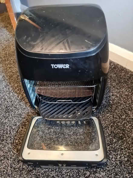 Photo of free Black Tower Airfryer (Chatham ME5) #4
