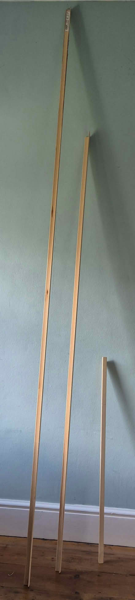 Photo of free B&Q pine L-shaped profile (WR14 Cowleigh Road) #3