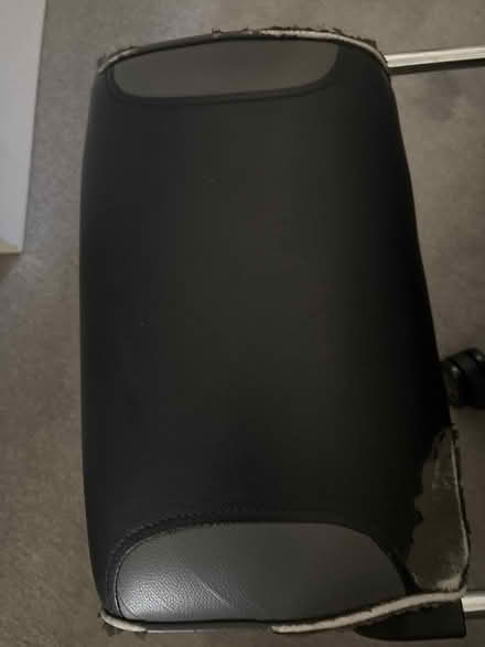 Photo of free Elecwish gaming chair (Pewsham SN15) #4