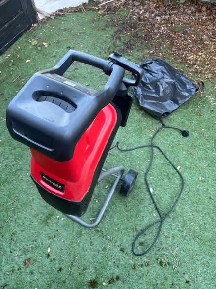 Photo of free Einhell Electric Garden Shredder (Clapham South SW12) #3