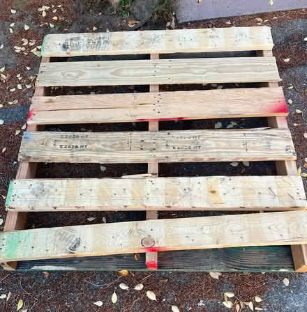 Photo of free Freshly delivered pallet (San Anselmo) #1