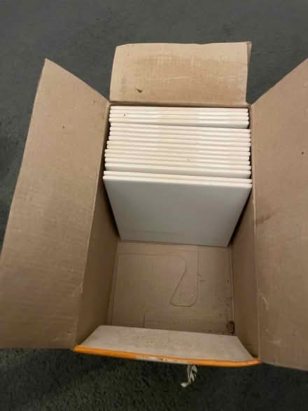 Photo of free White 15 cm sq tiles (17) (De Parys MK40) #1
