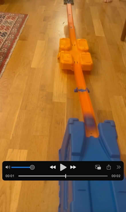 Photo of free Matchbox cars and tracks (Walton Manor OX2) #4