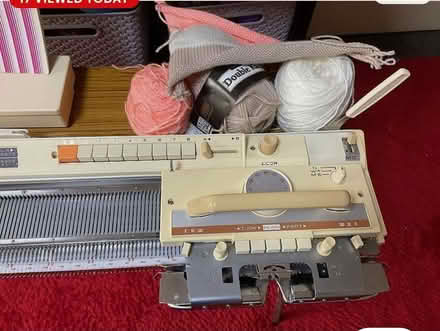 Photo of Knitting machine (Middleton M24) #1