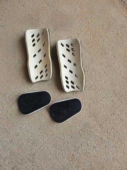 Photo of free Shin guards (M- Section Bowie) #2