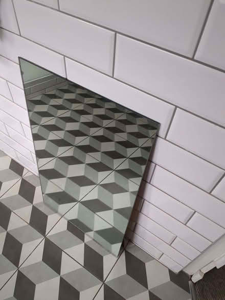 Photo of free Rectangular mirror (Chalton LU4) #1