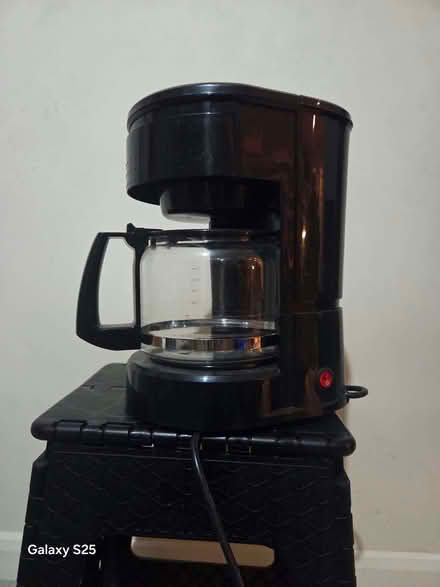 Photo of free Black Filter Coffee Machine with Glass Jug (Frog Island LE4) #1