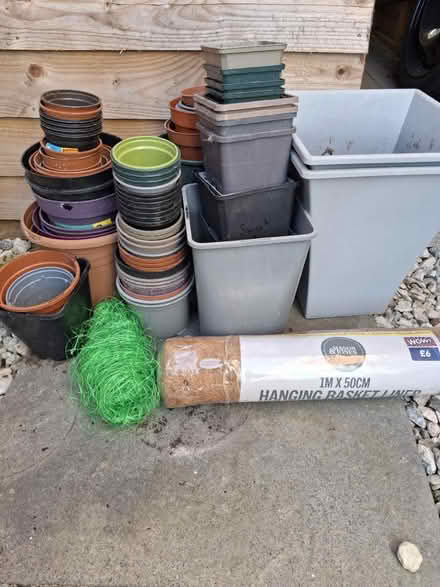 Photo of free Plant pots & garden bits (Stantonbury, MK14) #1