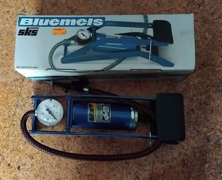 Photo of free Foot Pump (Finchley Church End N3) #1