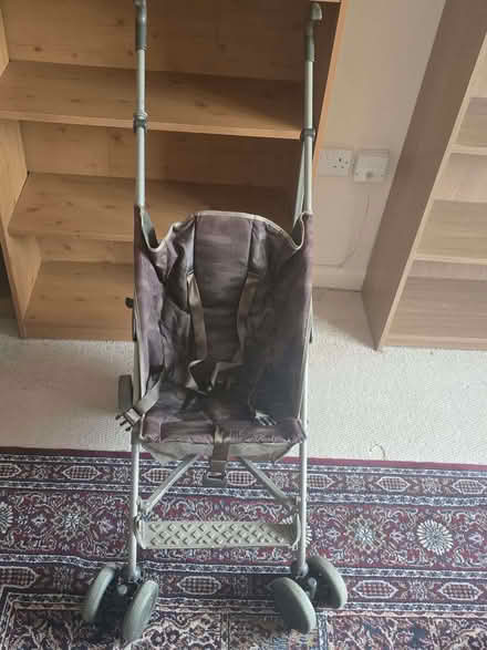 Photo of free Lightweight Folding Baby Stroller / Pushchair (Frog Island LE4) #1