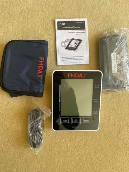 Photo of free blood pressure monitor - unused (De Parys MK40) #2