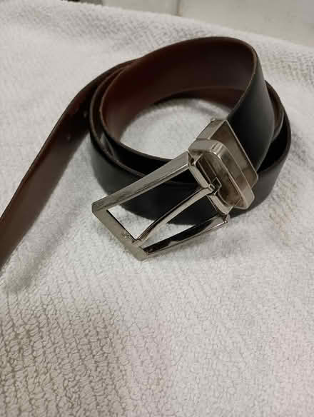 Photo of free Man' reversible belt (black/brown) (Yonge/Sheppard) #1