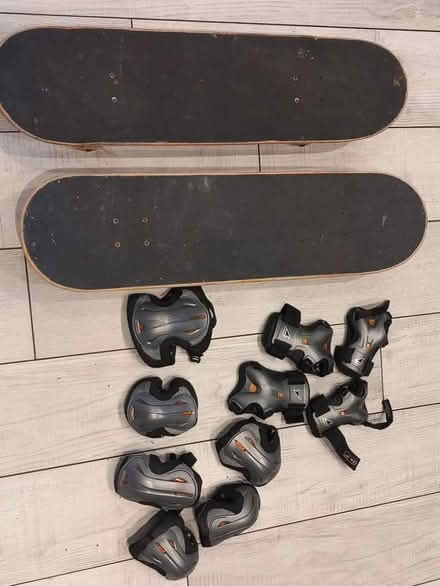 Photo of free 2 x skateboards and protection kids (Horndon On The Hill SS17) #2