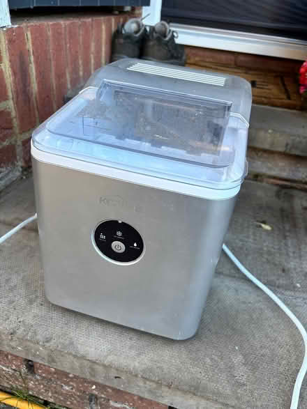 Photo of free Ice cube machine (Adeyfield HP2) #1