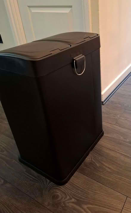 Photo of free STARNINE 40L Compartment Recycling Kitchen Pedal Bin Black (Withystakes ST9) #3