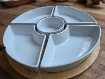 Photo of free Sauce/snack tray (Welling DA15) #1