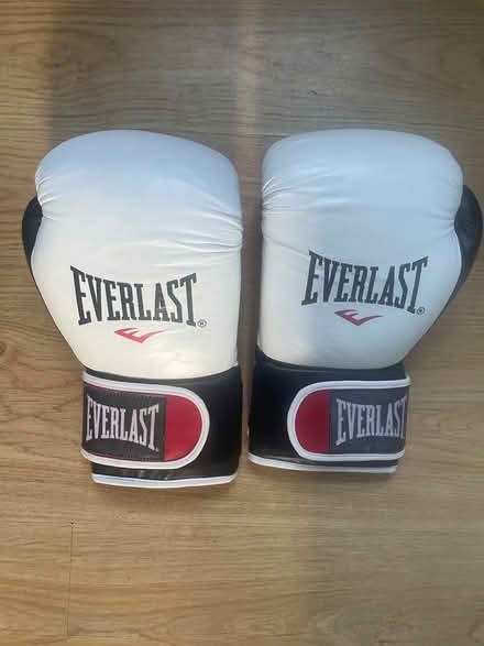 Photo of free Training Gloves (Islington N1) #1