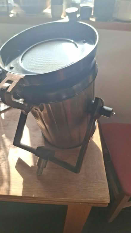 Photo of free Working film-set style lamp (Upper Norwood SE19) #2