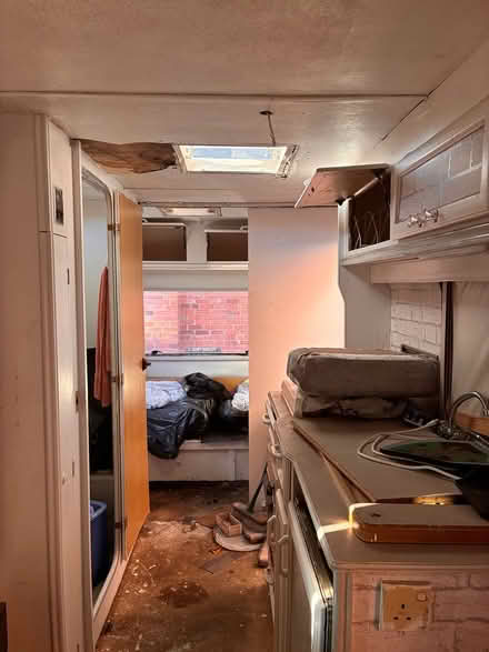 Photo of free 5 Bearth Caravan (Mansfield NG20) #3