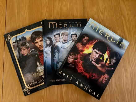 Photo of free 3x Annuals based on the TV series Merlin (Priestwood RG42) #1