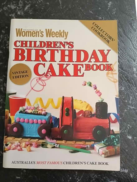 Photo of free women's weekly birthday cake book (byford) #1