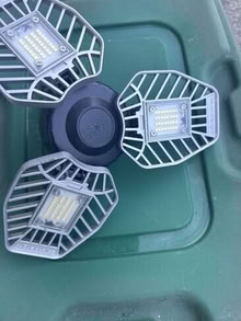 Photo of free indoor light for garage #2