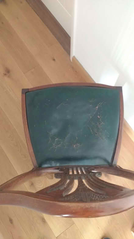 Photo of free 6 dining room chairs (Rattlesden IP30) #2