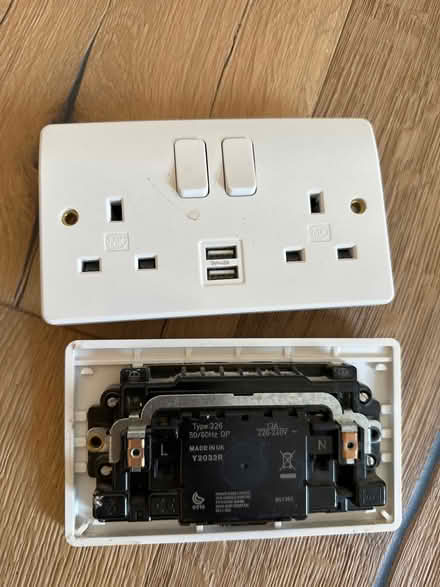 Photo of free 2x usb plug sockets (Peasedown St John BA2) #1
