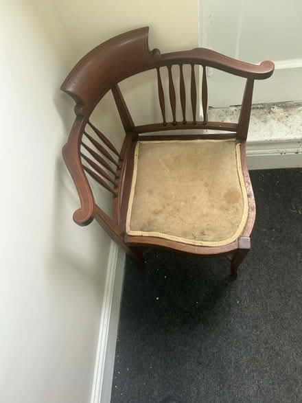 Photo of free Antique Corner Chair (Finsbury Park N4) #3