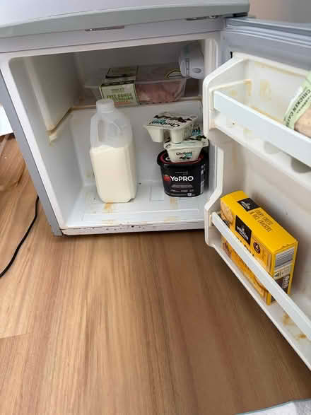 Photo of free Small bar fridge/caravan fridge (Kallangur) #3