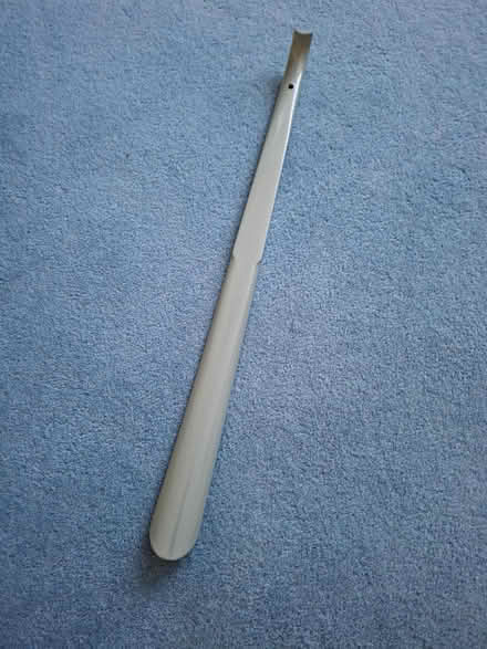 Photo of free Large shoe horn (Welling DA16) #3