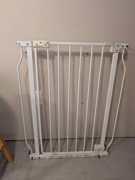 Photo of free Baby gate (Near Braefoot School) #1