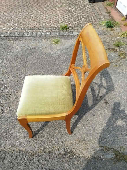 Photo of free dining chairs (Morden SM4) #1