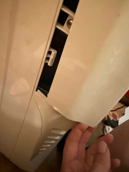 Photo of free 9000 btu air con (Willingdon BN22) #3