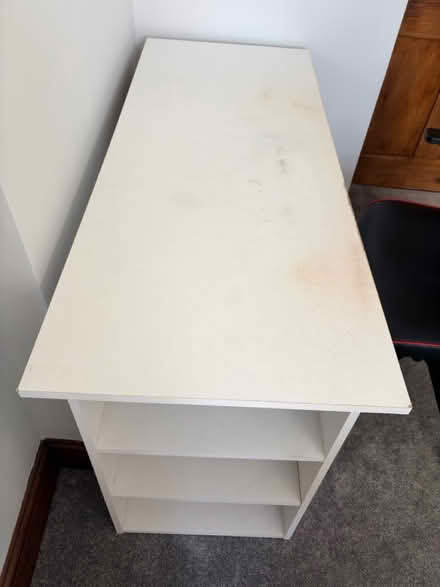Photo of free Study table (Alfred Road SM1) #3