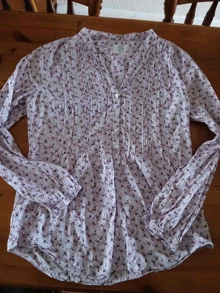 Photo of free Adult pink shirt (Manor Road N17) #1