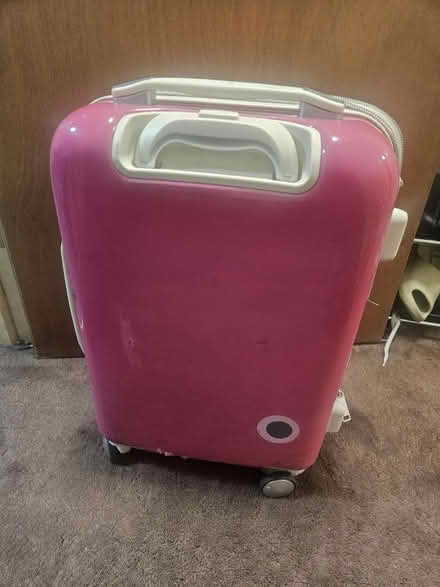 Photo of free Pink suitcase (Tottenham N17) #1